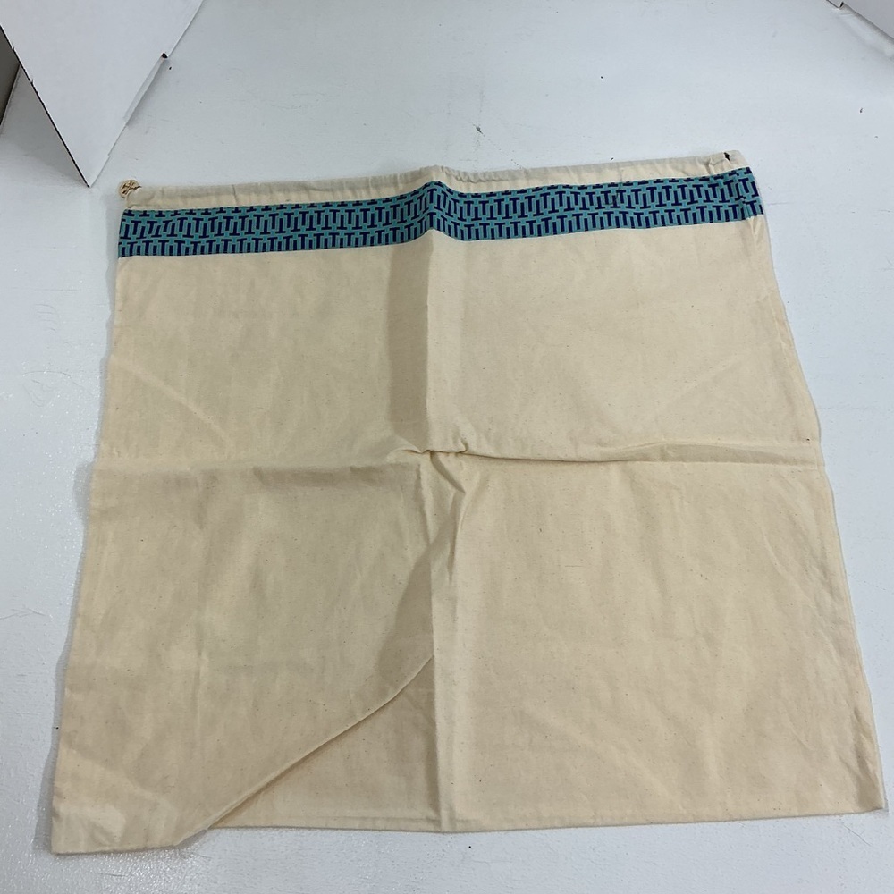 Tory Burch Cream bag cover with Blue Trim 22x22’